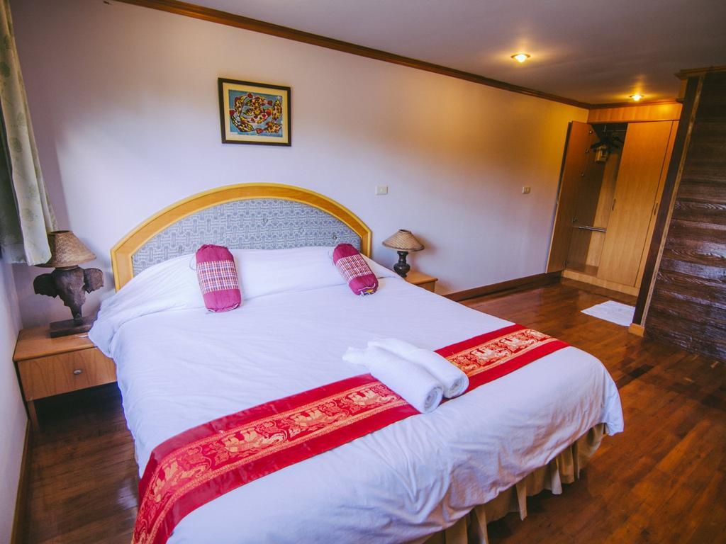 Tanita Lagoon Resort Udon Thani Zimmer foto