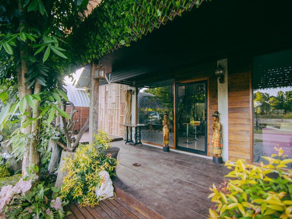 Tanita Lagoon Resort Udon Thani Exterior foto