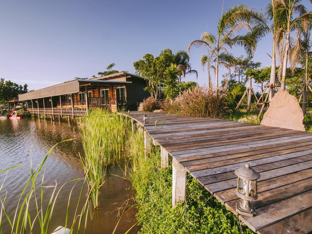 Tanita Lagoon Resort Udon Thani Zimmer foto