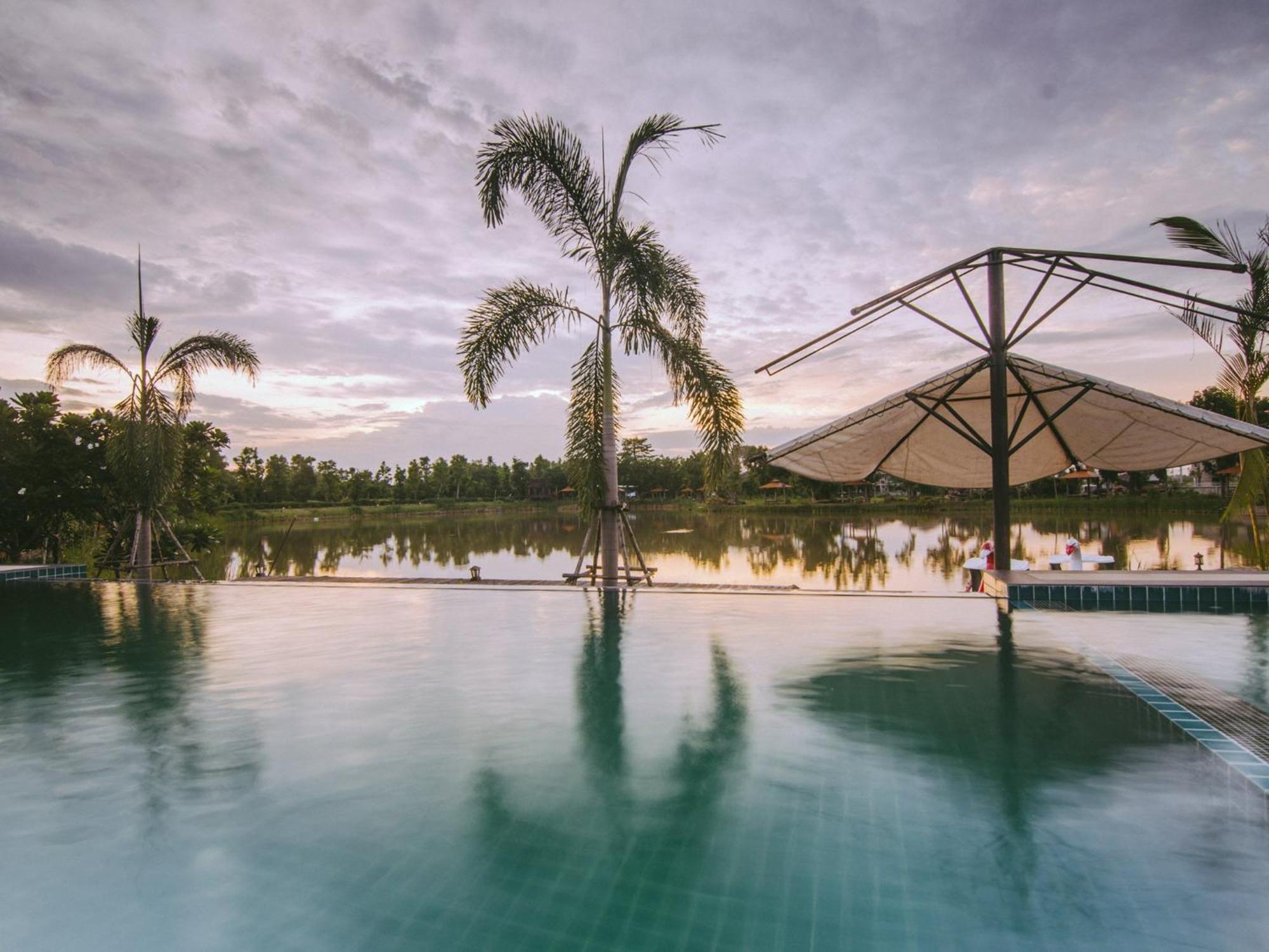 Tanita Lagoon Resort Udon Thani Exterior foto