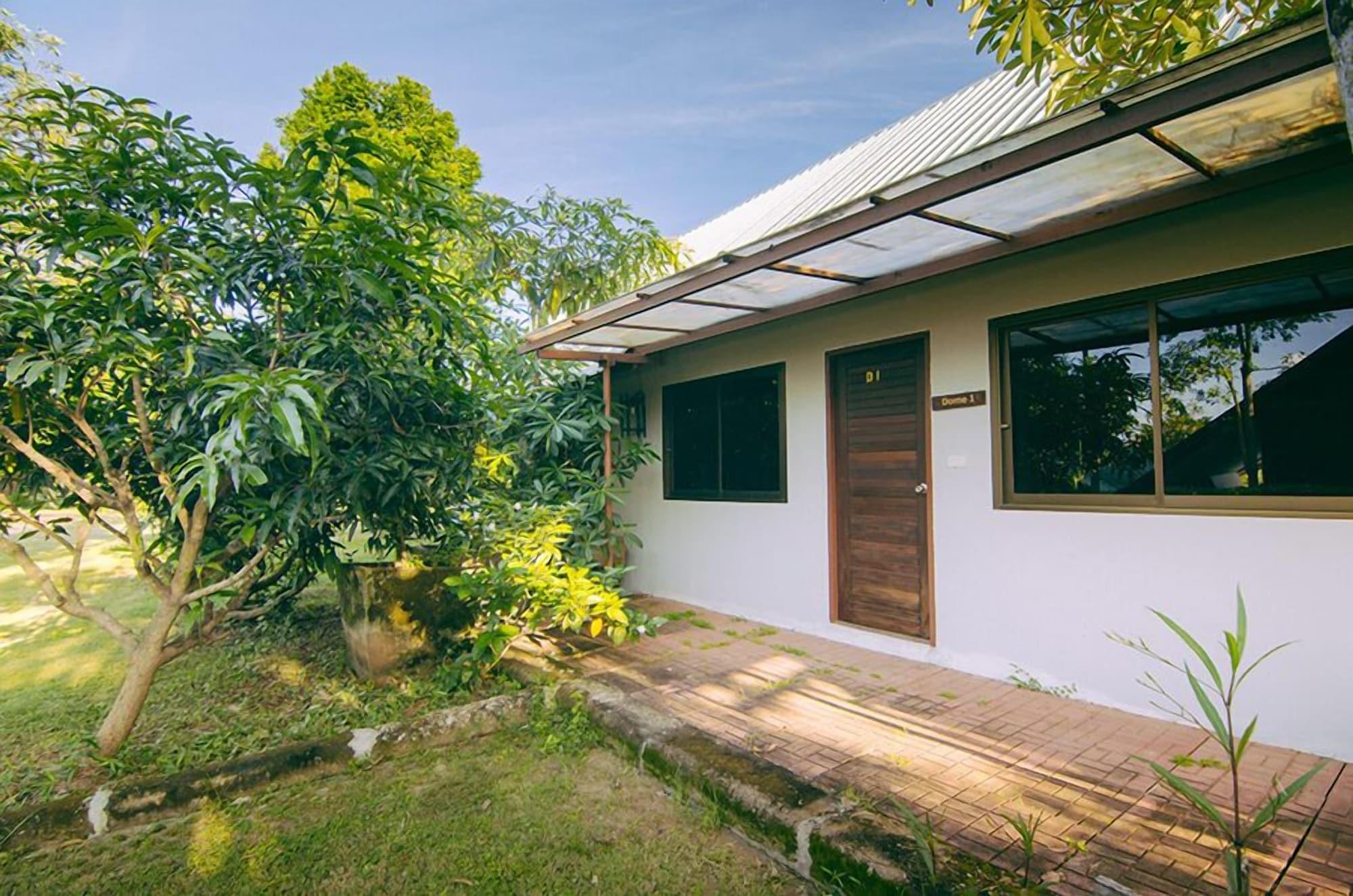 Tanita Lagoon Resort Udon Thani Exterior foto