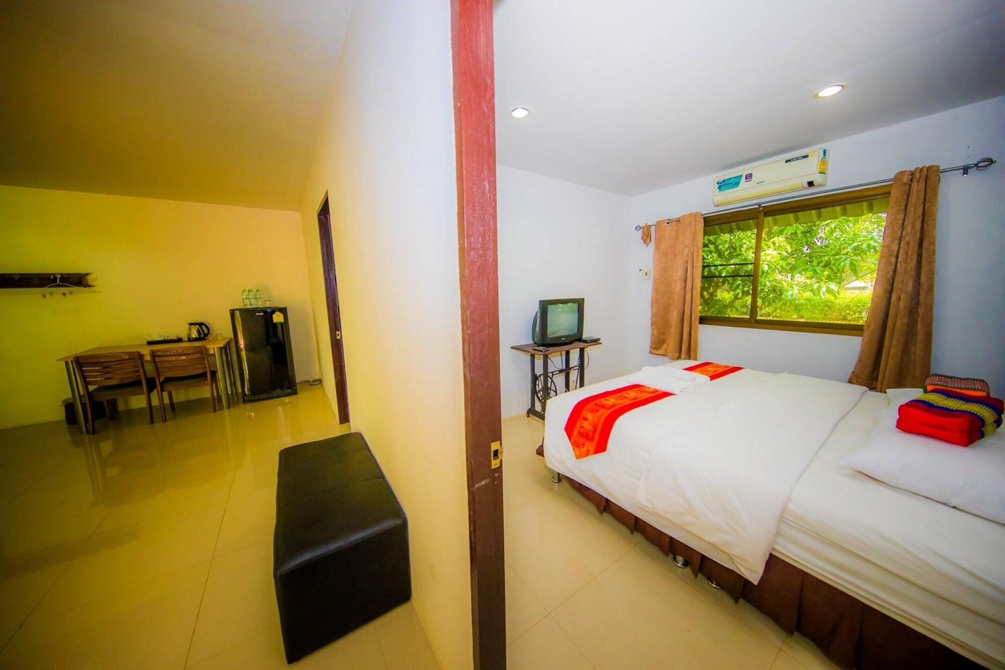 Tanita Lagoon Resort Udon Thani Exterior foto