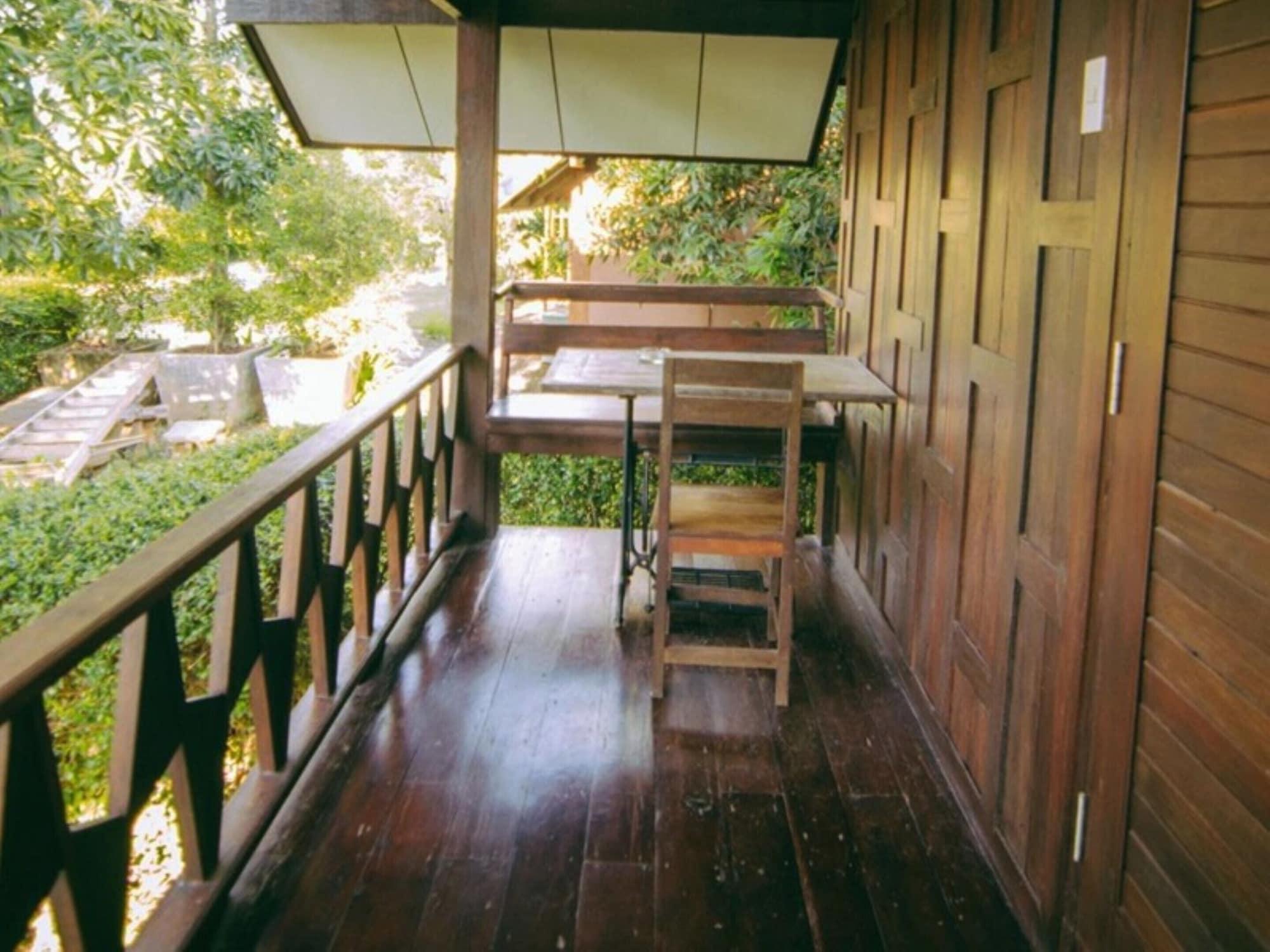 Tanita Lagoon Resort Udon Thani Exterior foto